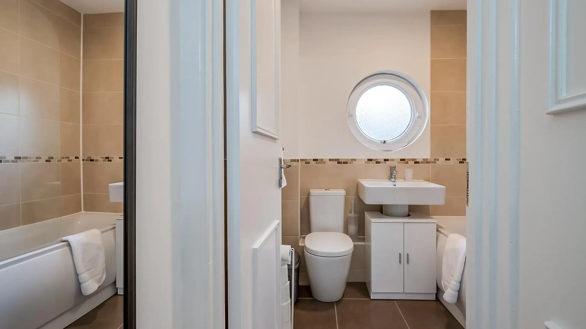 Apartman Staybynumbers - Belfast City Centre & Allocated Parking